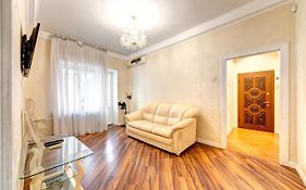 Apartments With 3 Rooms Near Palace Ukraine