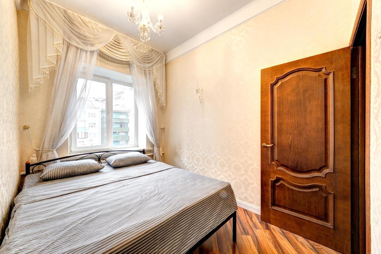Apartments With 3 Rooms Near Palace Ukraine Київ Екстер'єр фото