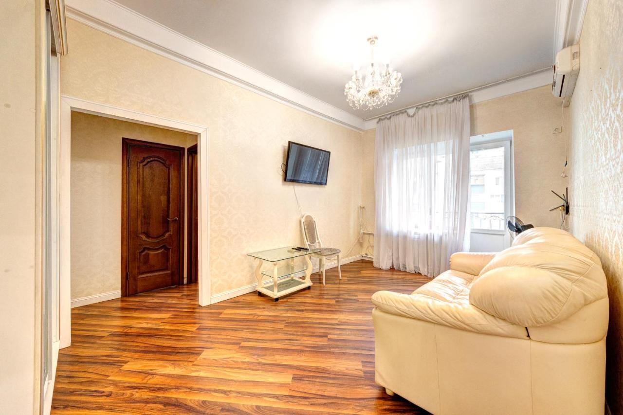 Apartments With 3 Rooms Near Palace Ukraine Київ Екстер'єр фото