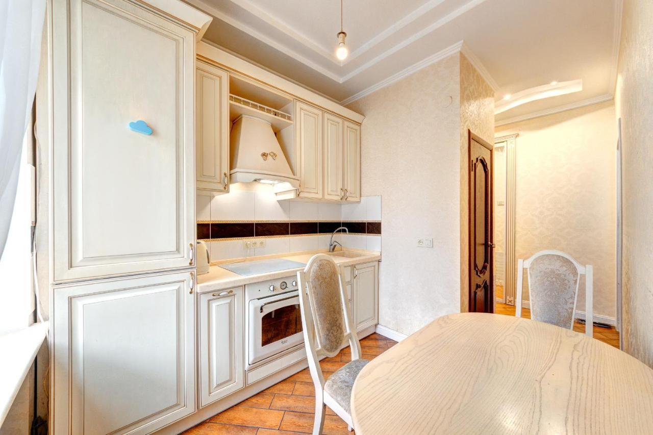 Apartments With 3 Rooms Near Palace Ukraine Київ Екстер'єр фото